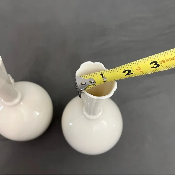 VTG Set Of 2 1940s Lenox Ivory Bulbous Porcelain Bulb Vases 4x7.75” - Picture 9 of 9